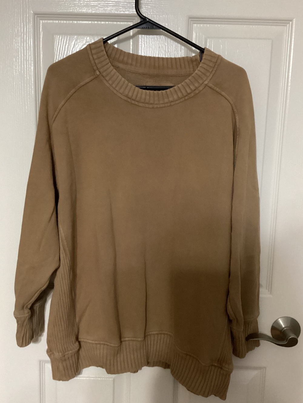 Aerie Tan Sweatshirt Women’s Medium